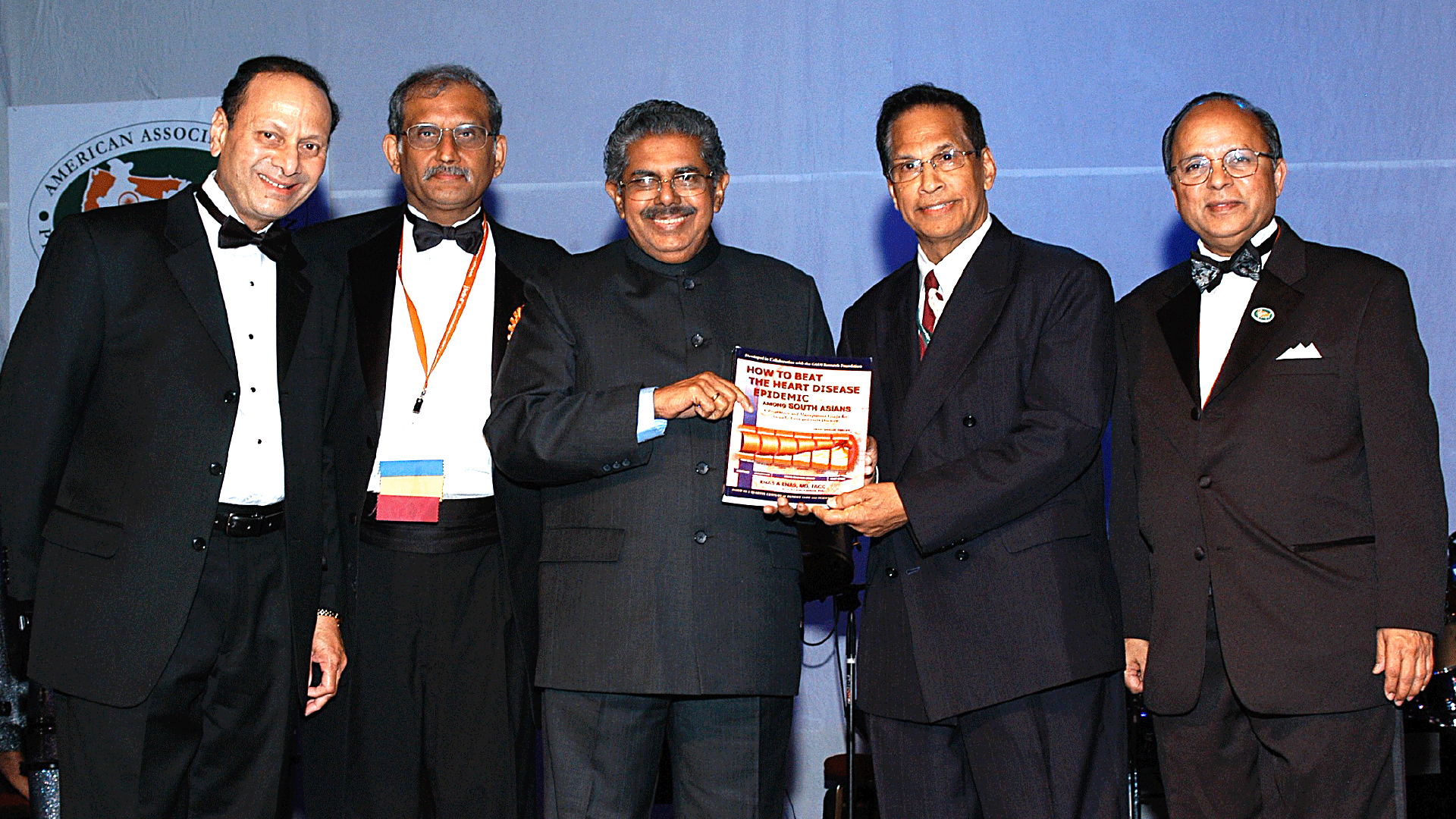 Photo-01 Man holding heart